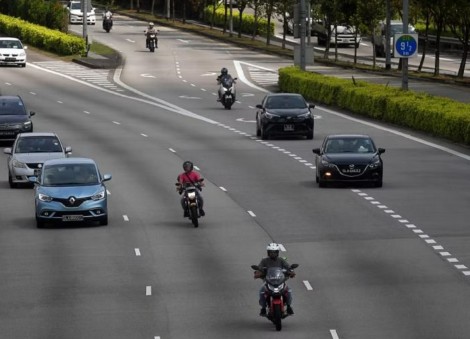 COE premiums end mixed, with prices for smaller cars and motorcycles dipping