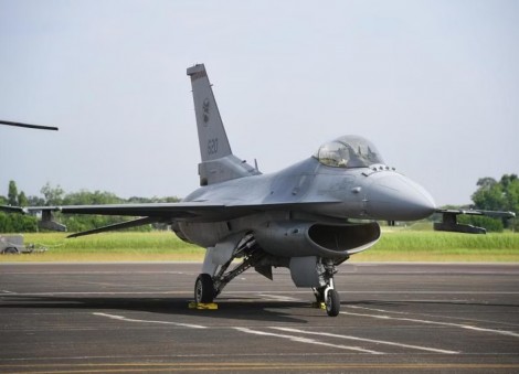 F-16 crash at Tengah: Pilot's 'alertness and compliance to safety procedures to eject saved his life', says Ng Eng Hen