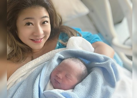 Former pop star Stella Ng delivers baby boy on Mother's Day