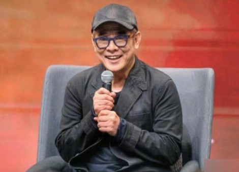 Jet Li, often rumoured to have died, appears at book event and declares he isn't dead