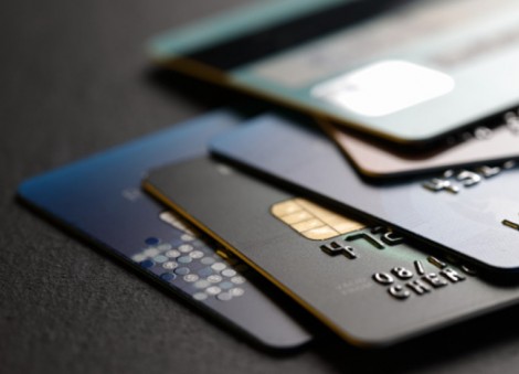 12 best no-annual-fee credit cards in Singapore (2023)
