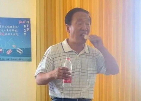 There are no harmful substances, says China soap boss as he eats his product to prove it's all natural