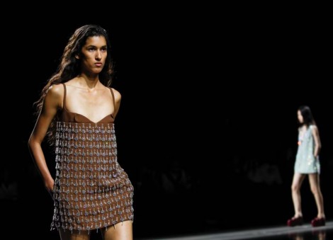 For Gucci debut, new designer De Sarno showcases minimalist glamour