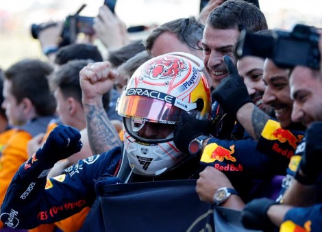 Verstappen victory secures team title for Red Bull